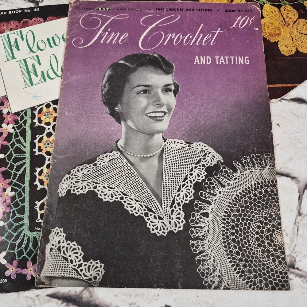 Lot Of 5 Vintage 40's Crocheting Tatting Doilies Edgings Pattern Books